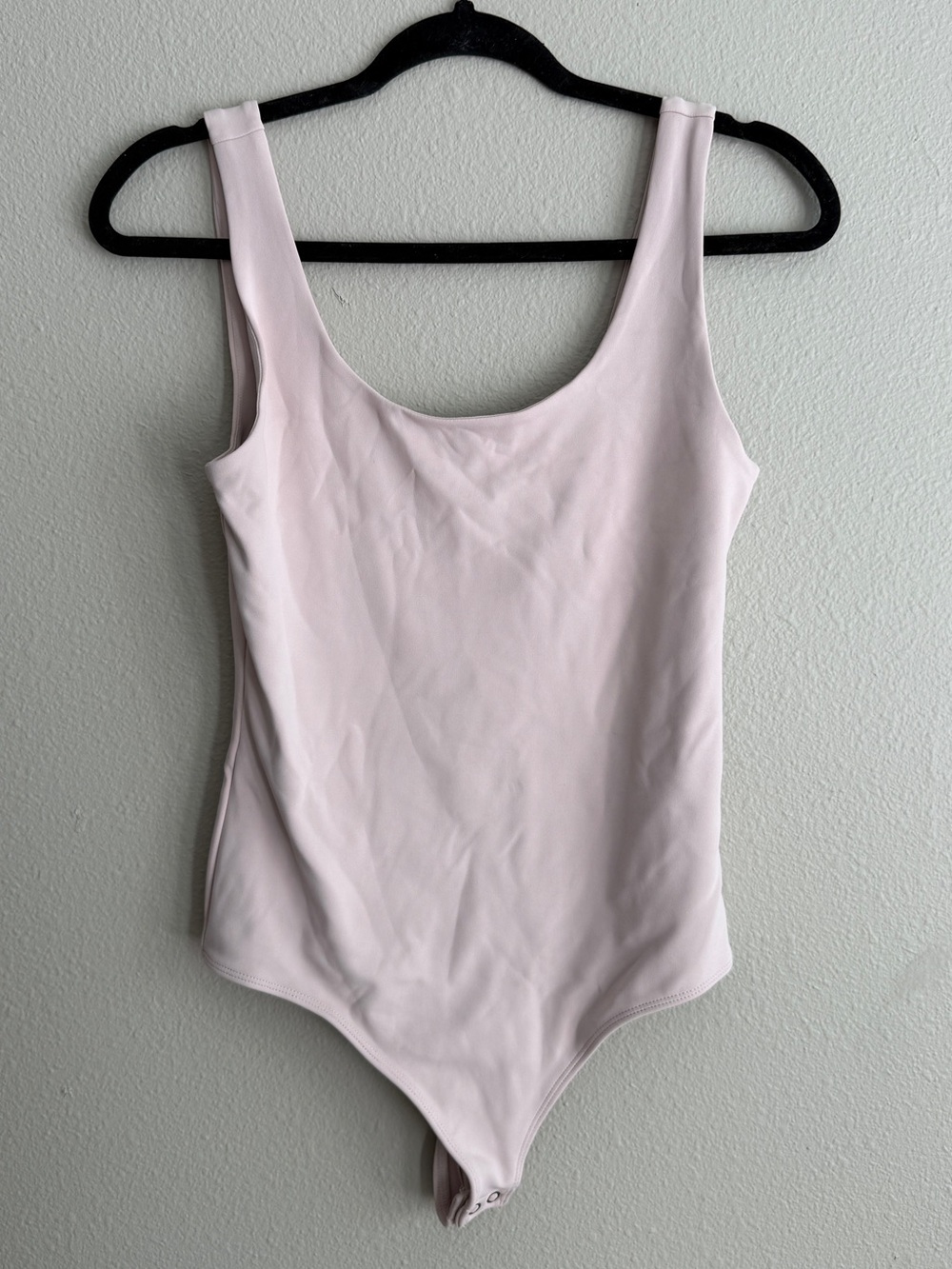 EXPRESS Body Contour Bodysuit Tank Blush Pink Scoop Neck Thong Back Sz S